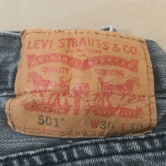 Levi's 501 Jeans. Gray. - Picture 2 of 3